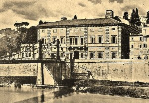 Ponte di ferro, Palazzo Salviati